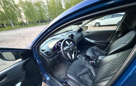 Hyundai Solaris II рестайлинг, 2011 год, 800 000 рублей, 5 фотография