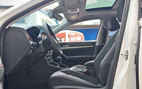 Volkswagen Lavida, 2022 год, 1 800 855 рублей, 8 фотография