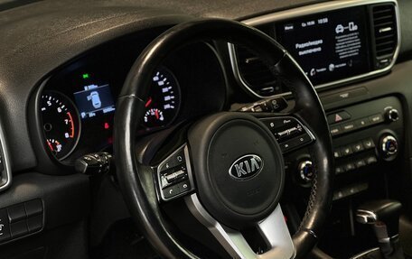 KIA Sportage IV рестайлинг, 2020 год, 2 700 000 рублей, 9 фотография