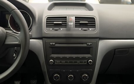 Skoda Yeti I рестайлинг, 2015 год, 1 270 000 рублей, 19 фотография