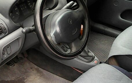 Renault Clio III, 2001 год, 235 000 рублей, 17 фотография
