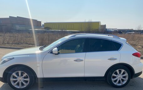 Infiniti QX50 I рестайлинг, 2013 год, 1 800 000 рублей, 3 фотография