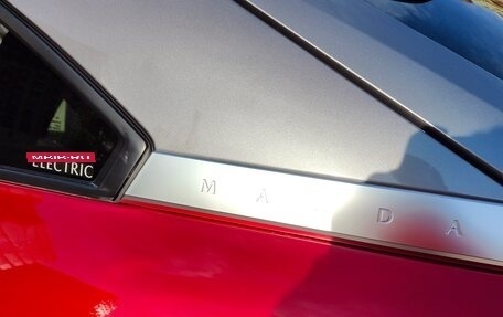 Mazda MX-30, 2021 год, 2 230 000 рублей, 8 фотография