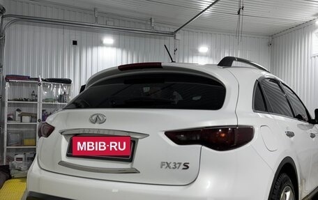 Infiniti FX II, 2011 год, 2 100 000 рублей, 2 фотография