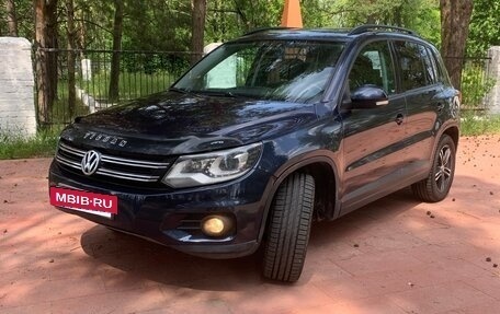 Volkswagen Tiguan I, 2011 год, 1 100 000 рублей, 2 фотография