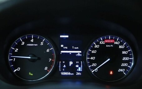 Mitsubishi Outlander III рестайлинг 3, 2018 год, 1 990 000 рублей, 10 фотография