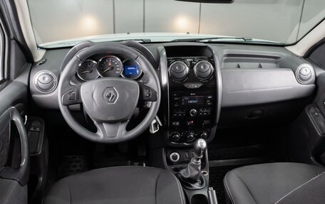 Renault Duster I рестайлинг, 2017 год, 1 239 000 рублей, 13 фотография