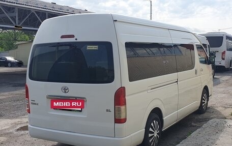 Toyota HiAce H200, 2014 год, 2 100 000 рублей, 6 фотография