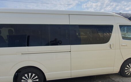 Toyota HiAce H200, 2014 год, 2 100 000 рублей, 7 фотография