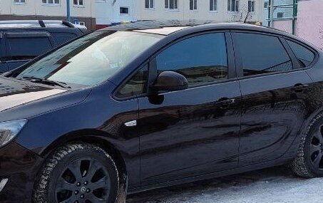 Opel Astra J, 2013 год, 935 000 рублей, 18 фотография