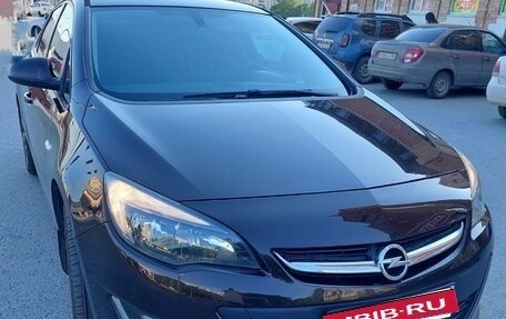 Opel Astra J, 2013 год, 935 000 рублей, 5 фотография