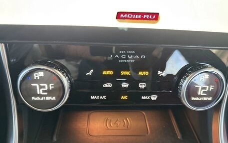 Jaguar XF II, 2022 год, 4 920 000 рублей, 17 фотография