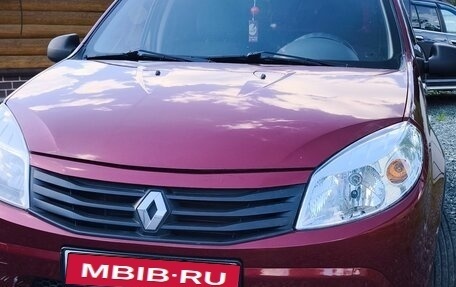 Renault Sandero I, 2011 год, 500 000 рублей, 1 фотография