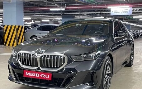 BMW 5 серия, 2024 год, 5 990 000 рублей, 1 фотография