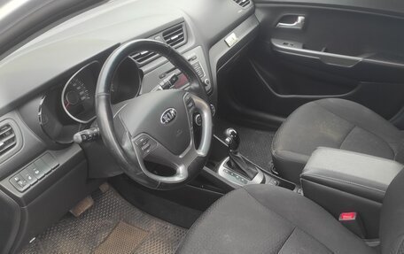 KIA Rio III рестайлинг, 2015 год, 400 000 рублей, 2 фотография