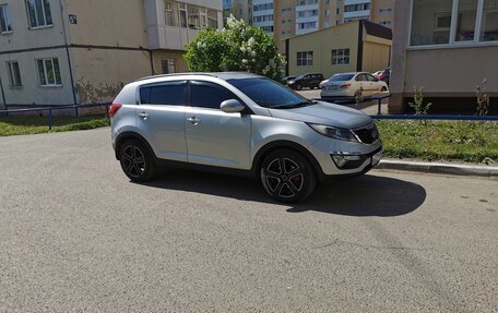 KIA Sportage III, 2010 год, 1 150 000 рублей, 10 фотография