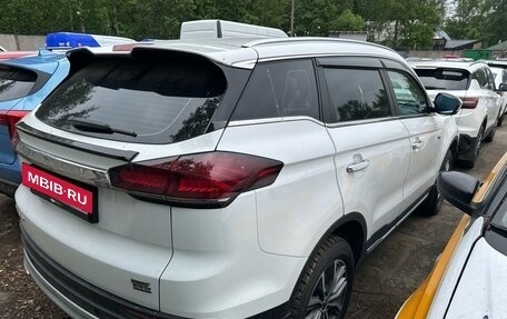Geely Atlas, 2024 год, 2 350 000 рублей, 4 фотография