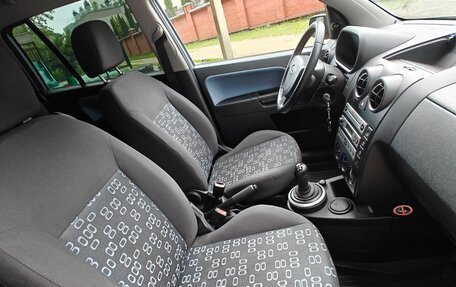 Ford Fusion I, 2004 год, 410 000 рублей, 9 фотография