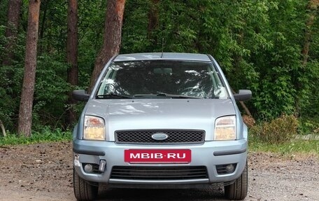 Ford Fusion I, 2004 год, 410 000 рублей, 2 фотография