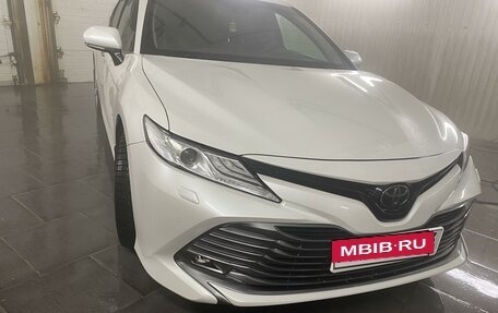 Toyota Camry, 2018 год, 3 100 000 рублей, 7 фотография