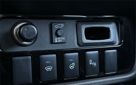 Mitsubishi Outlander III рестайлинг 3, 2018 год, 2 995 000 рублей, 30 фотография