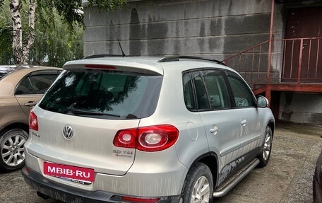 Volkswagen Tiguan I, 2011 год, 990 000 рублей, 2 фотография