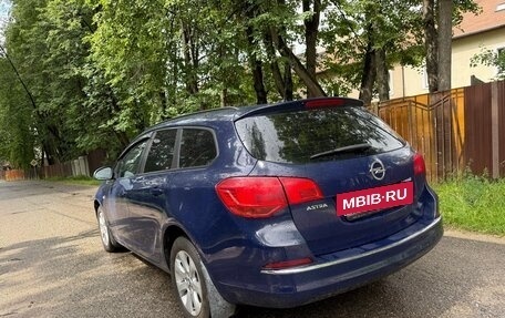 Opel Astra J, 2014 год, 1 145 000 рублей, 4 фотография