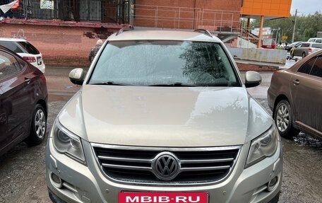Volkswagen Tiguan I, 2011 год, 990 000 рублей, 4 фотография