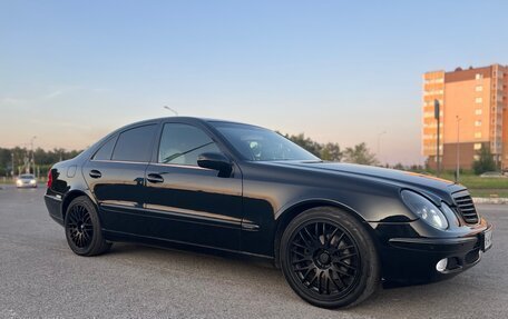 Mercedes-Benz E-Класс, 2005 год, 1 020 000 рублей, 2 фотография