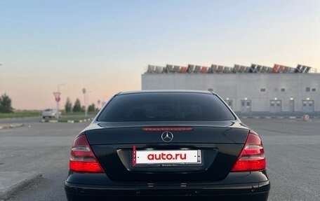 Mercedes-Benz E-Класс, 2005 год, 1 020 000 рублей, 4 фотография