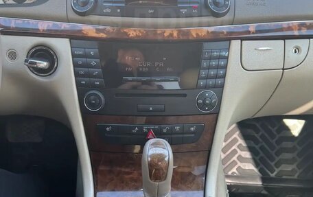 Mercedes-Benz E-Класс, 2005 год, 1 020 000 рублей, 9 фотография