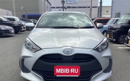 Toyota Yaris, 2021 год, 780 898 рублей, 2 фотография