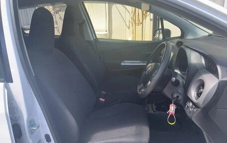 Toyota Vitz, 2015 год, 710 898 рублей, 11 фотография