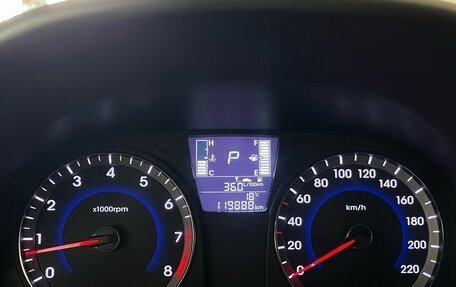Hyundai Solaris II рестайлинг, 2014 год, 990 000 рублей, 16 фотография