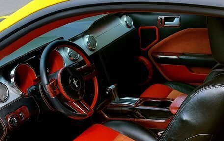 Ford Mustang VI рестайлинг, 2006 год, 3 000 000 рублей, 6 фотография