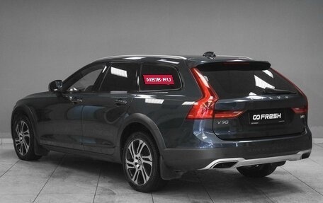Volvo V90 Cross Country I рестайлинг, 2017 год, 2 999 000 рублей, 2 фотография