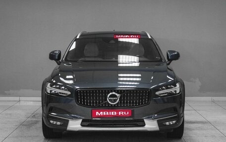 Volvo V90 Cross Country I рестайлинг, 2017 год, 2 999 000 рублей, 3 фотография