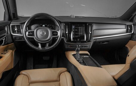 Volvo V90 Cross Country I рестайлинг, 2017 год, 2 999 000 рублей, 6 фотография