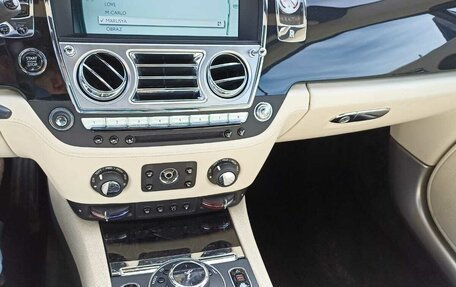 Rolls-Royce Wraith, 2015 год, 20 000 000 рублей, 15 фотография