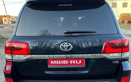 Toyota Land Cruiser 200, 2015 год, 5 400 000 рублей, 6 фотография