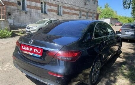 Mercedes-Benz E-Класс, 2020 год, 3 150 000 рублей, 3 фотография