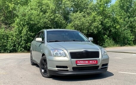 Toyota Avensis III рестайлинг, 2006 год, 820 000 рублей, 2 фотография