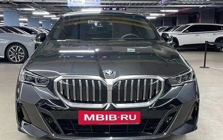 BMW 5 серия, 2024 год, 5 990 000 рублей, 5 фотография