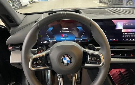BMW 5 серия, 2024 год, 5 990 000 рублей, 8 фотография