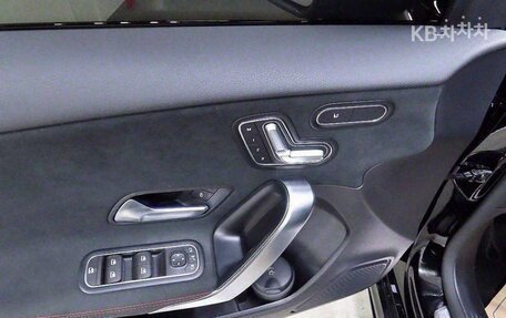 Mercedes-Benz A-Класс AMG, 2022 год, 4 150 000 рублей, 9 фотография