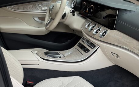 Mercedes-Benz CLS, 2021 год, 6 400 000 рублей, 9 фотография