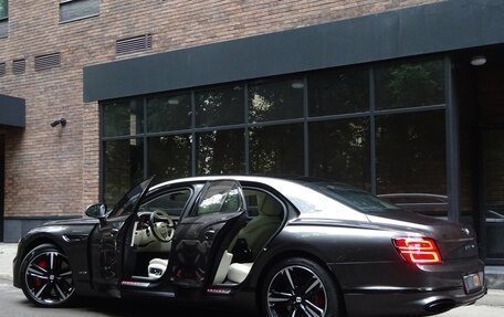 Bentley Flying Spur, 2020 год, 25 500 000 рублей, 5 фотография