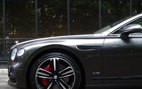 Bentley Flying Spur, 2020 год, 25 500 000 рублей, 3 фотография