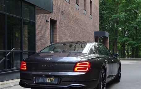 Bentley Flying Spur, 2020 год, 25 500 000 рублей, 10 фотография