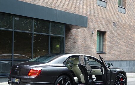 Bentley Flying Spur, 2020 год, 25 500 000 рублей, 11 фотография